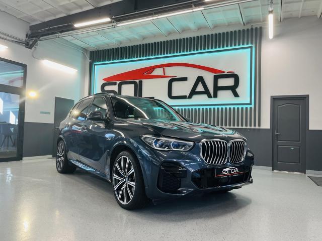 BMW X5 xDrive45e (Automata) ÁFÁS / MAGYAR / PANORAMATETŐ / FEJTÁMLAMONITOR/ LED FÉNYSZÓRÓ / 360 KAMERA